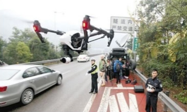 無人機“交警”助力交通管理，讓道路更順暢